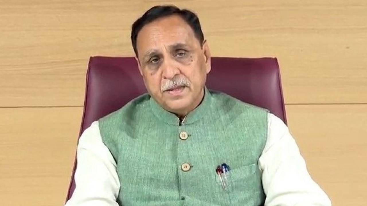 Vijay rupani 1